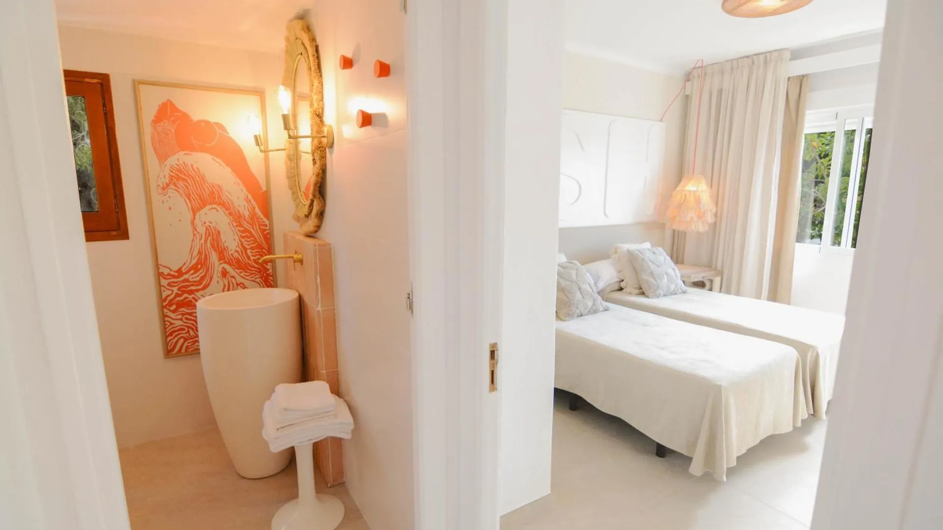 Secret Oasis Ibiza-Only Adults Aparthotel San Antonio  San Antonio (Ibiza)