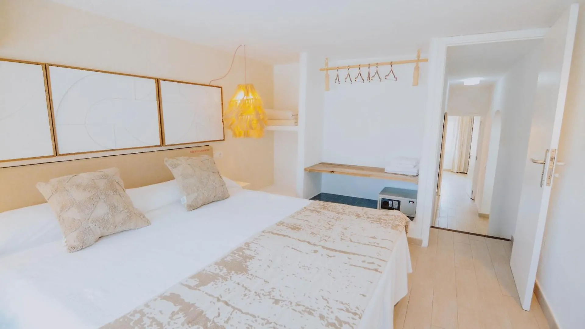 Secret Oasis Ibiza-Only Adults Aparthotel San Antonio