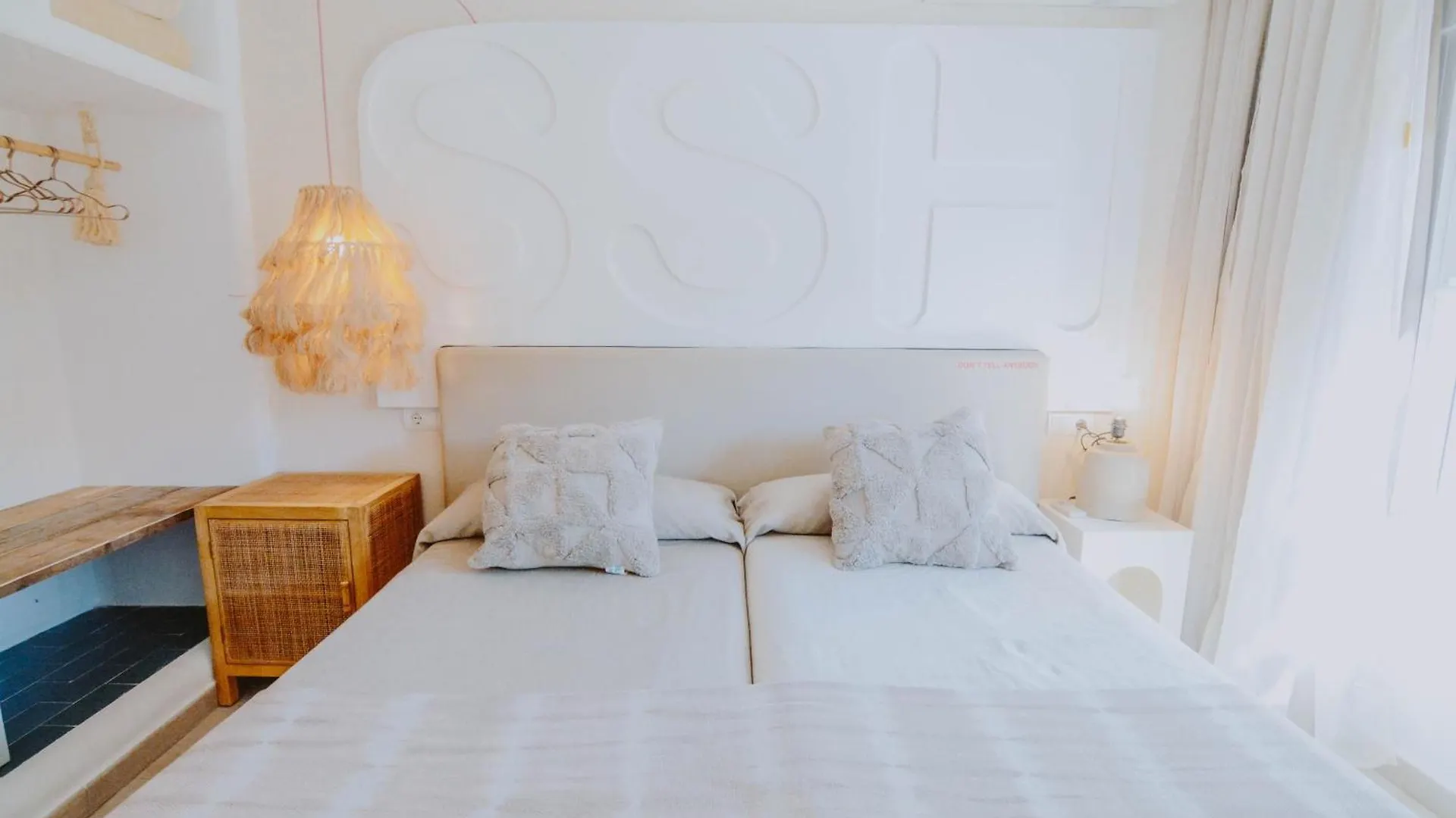 Secret Oasis Ibiza-Only Adults Aparthotel San Antonio   San Antonio (Ibiza)