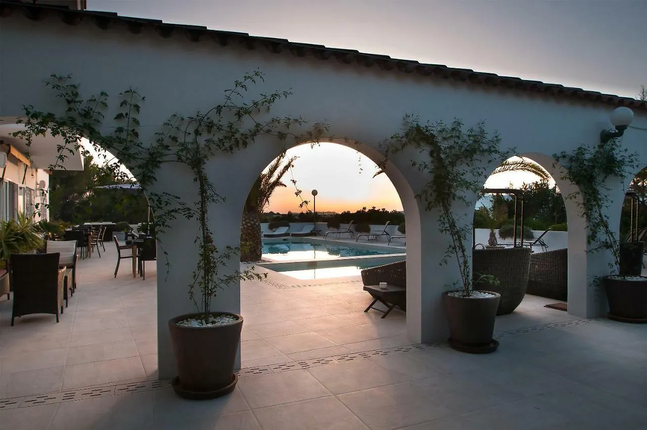 Secret Oasis Ibiza-Only Adults Aparthotel San Antonio  2*, San Antonio (Ibiza)