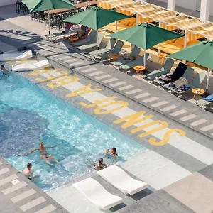 Hotel Ryans Lolas