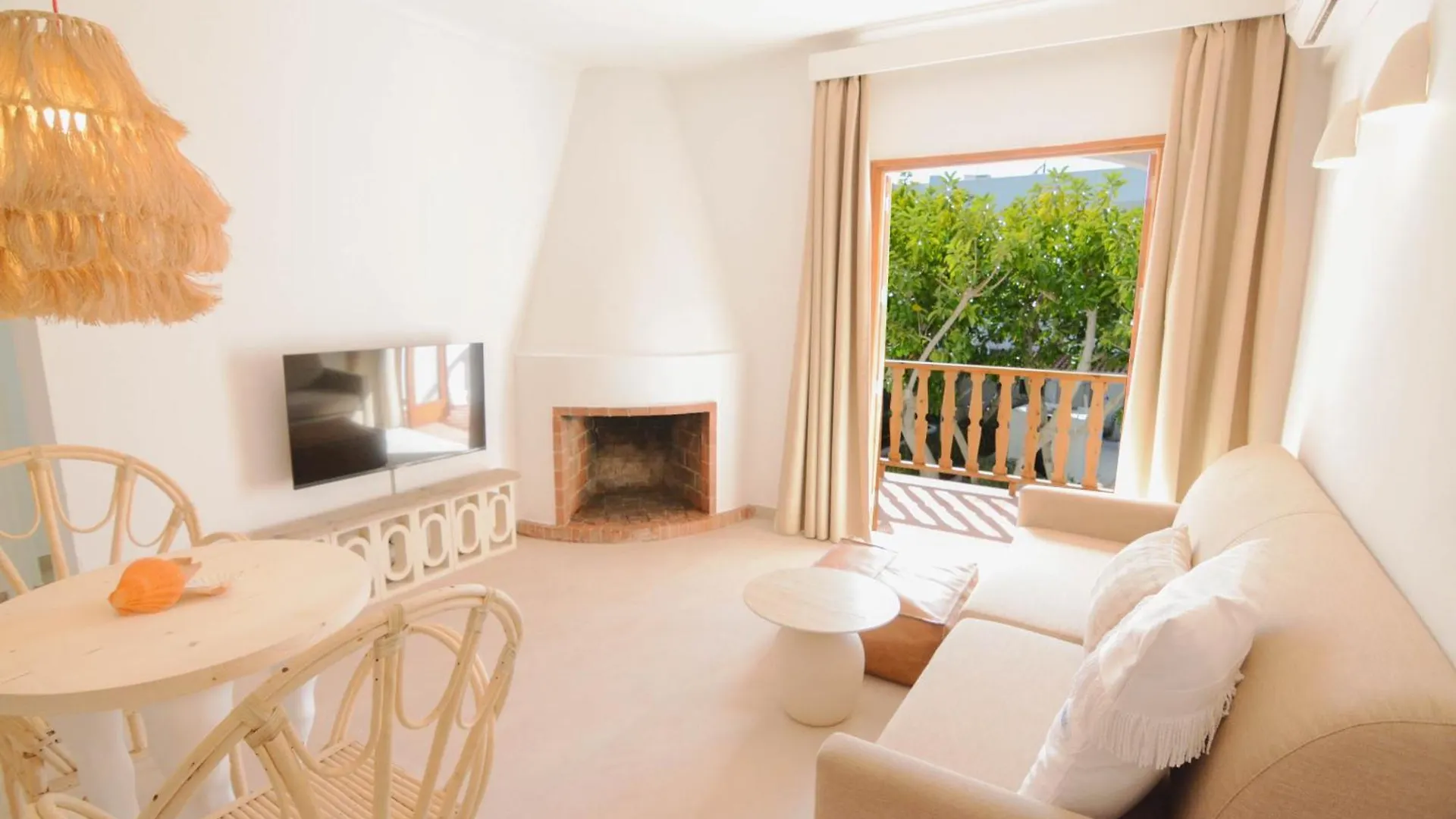 Secret Oasis Ibiza-Only Adults Aparthotel San Antonio   San Antonio (Ibiza)