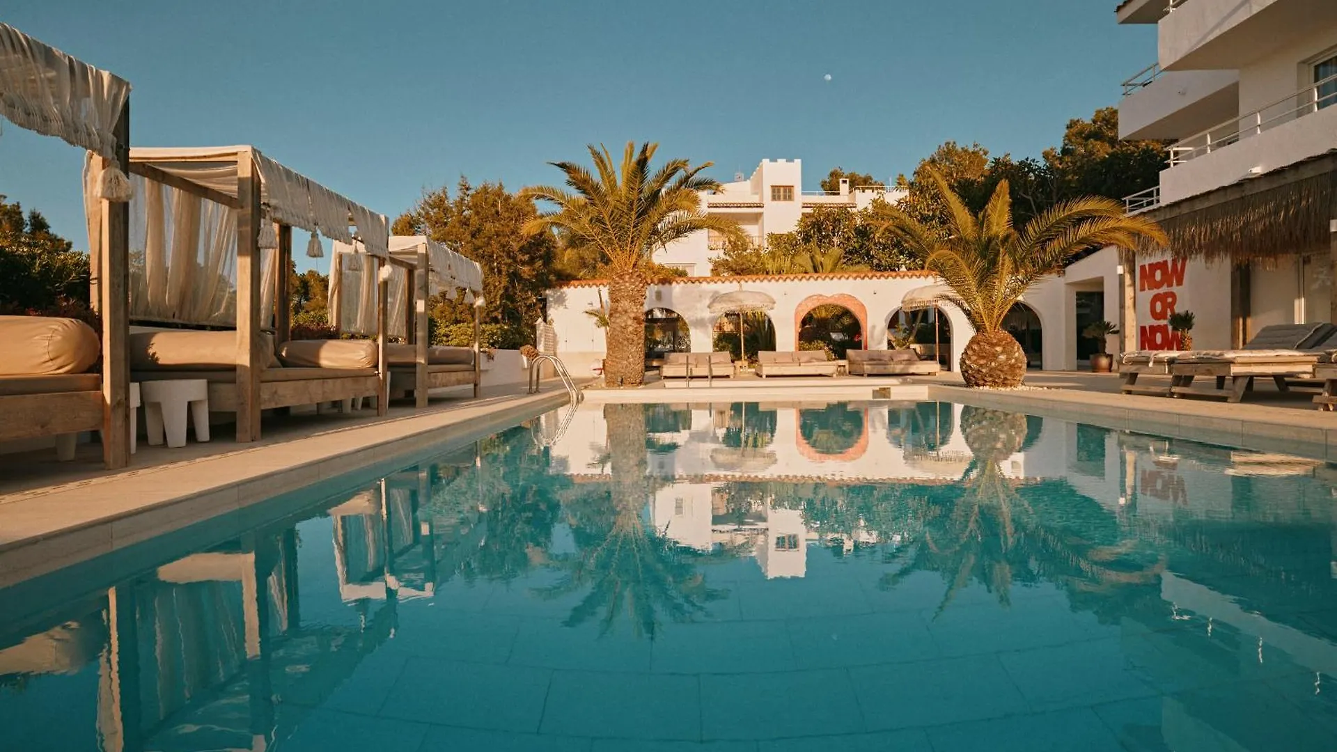 Secret Oasis Ibiza-Only Adults Aparthotel San Antonio  San Antonio (Ibiza)